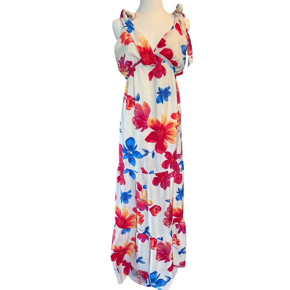 Skies Are Blue Floral Print Tiered Maxi Dress. Size Large